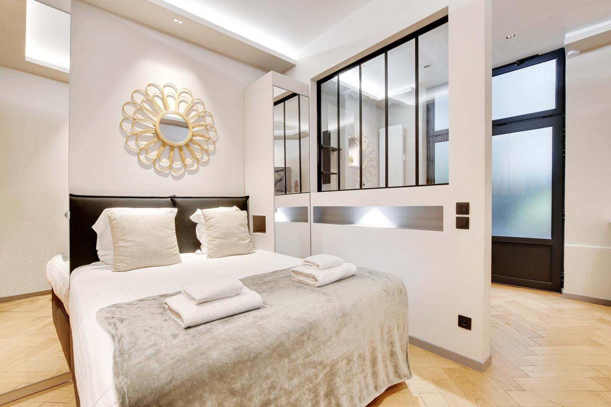 Pick A Flat's In Champs-elysees - Rue Marbeuf Appartement Paris